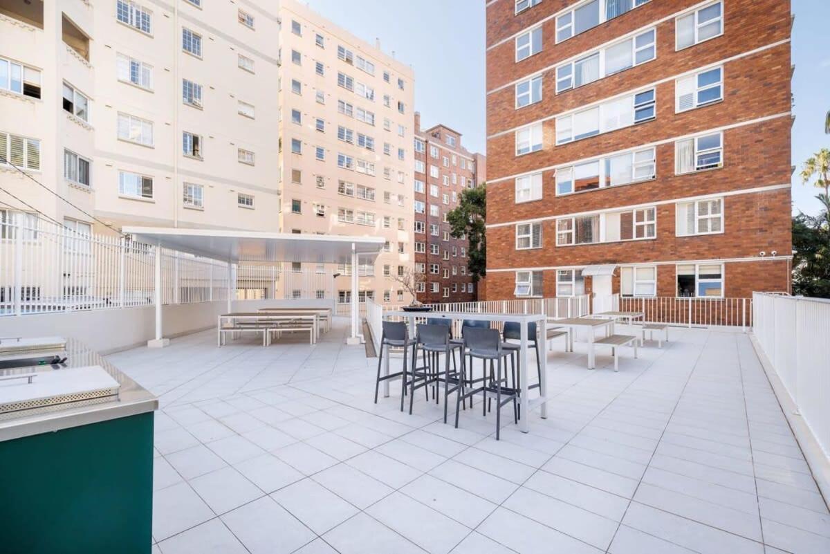 Studio Apt With Parking Balcony & Water Views 시드니 외부 사진